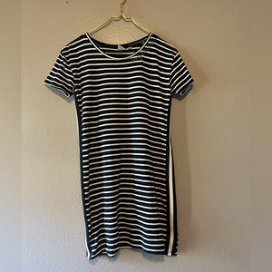 Junk Food, women’s small tshirt dress. GUC. “Party in the USA” stitching 🇺🇸